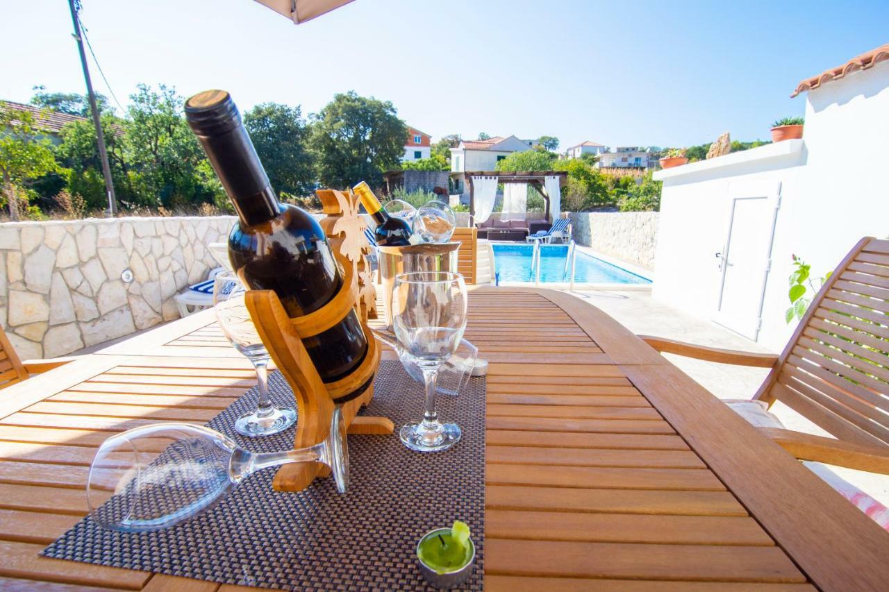 Apartmani Perkovic Gustirna Bagian luar foto